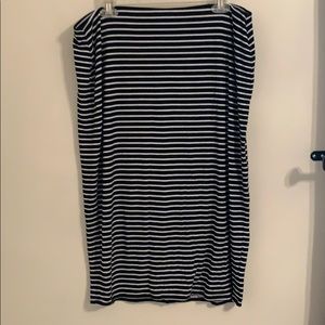 Old Navy stretch pencil skirt
